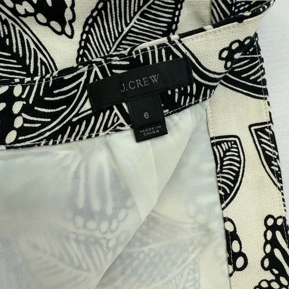 J.CREW BLACK AND CREAM SKIRT. Preloved, excellent condition. - Picture 4 of 4